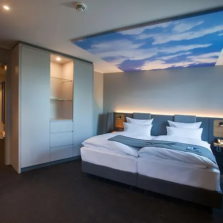 Hotel Atlantic Airport 4*