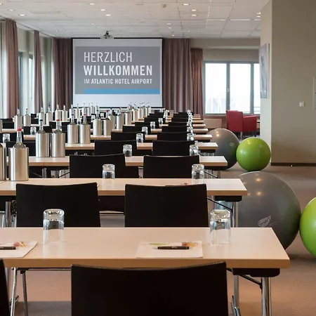 Atlantic Airport Hotel 4*