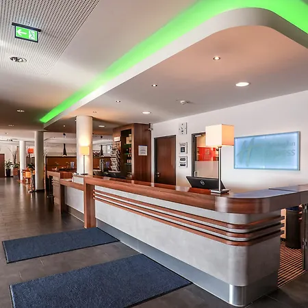 Atlantic Airport 4* BRE