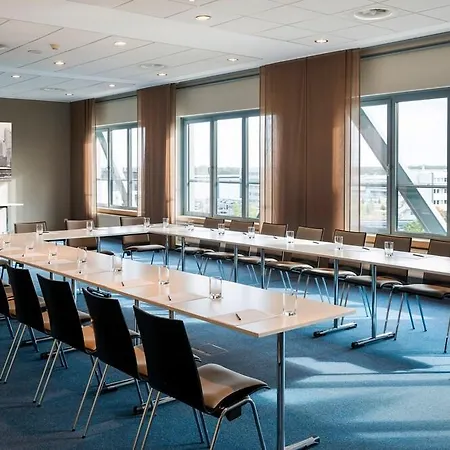 Atlantic Airport Hotel 4*